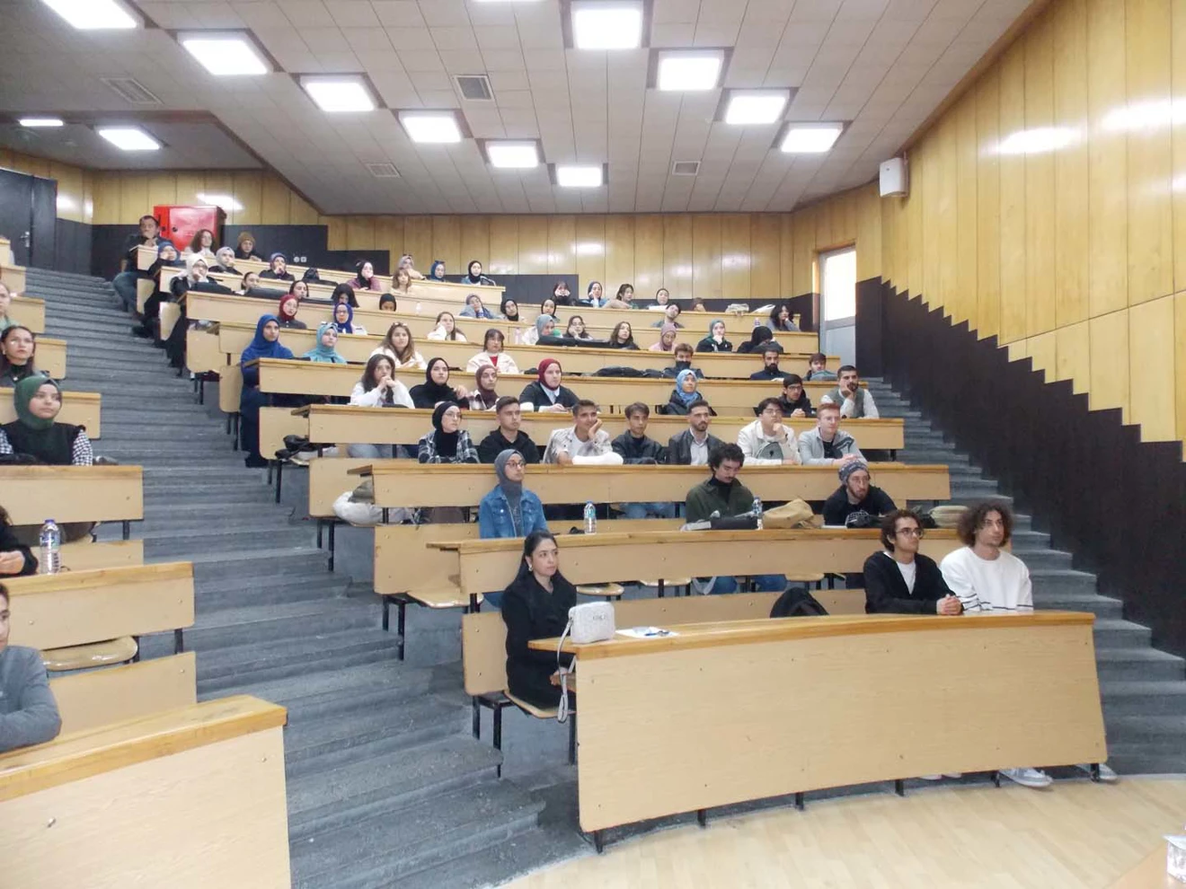 Üniversite Öğrencileri İçin Proje Hazırlama Eğitimi